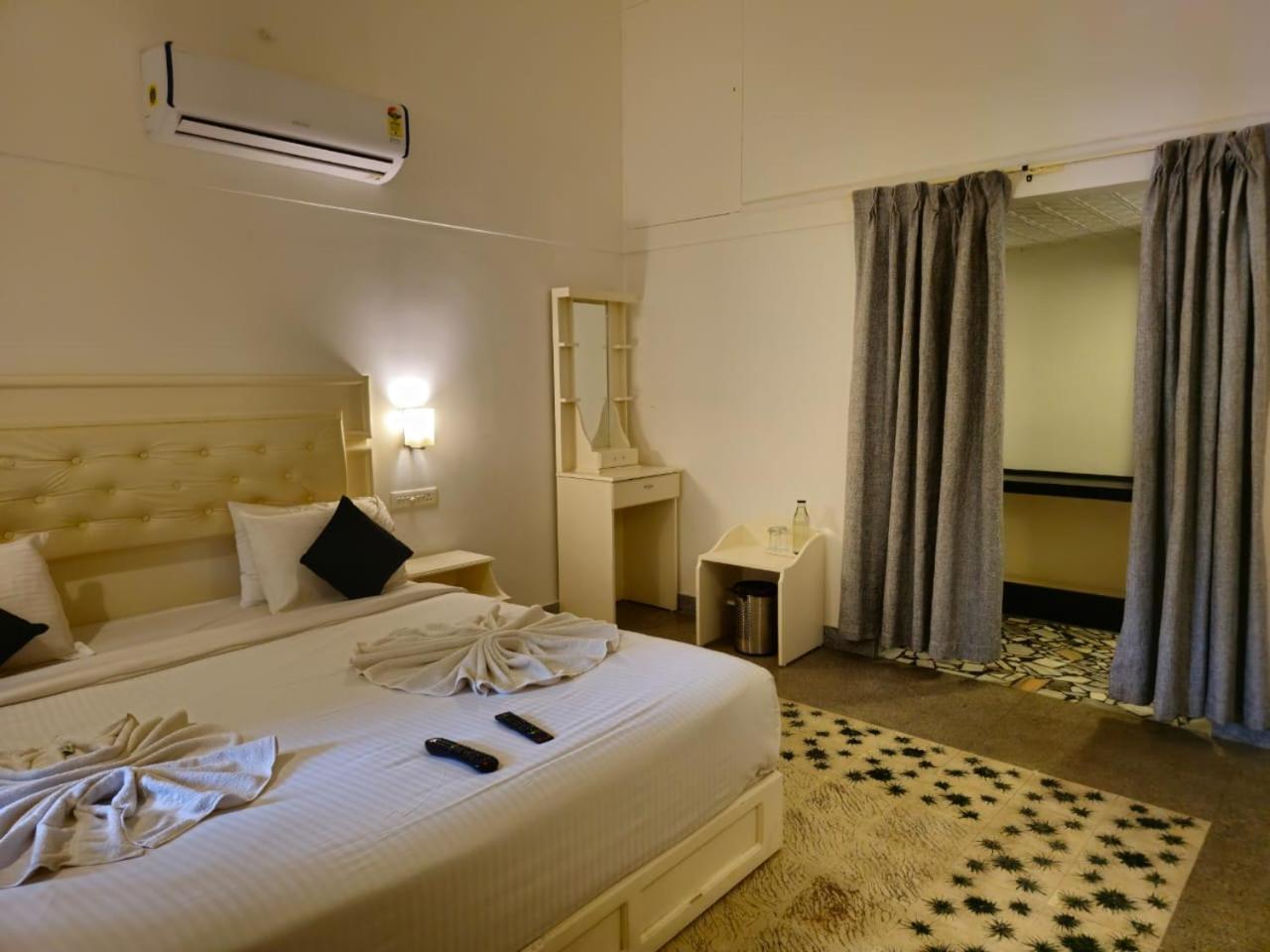 Olive Periyar Homestay